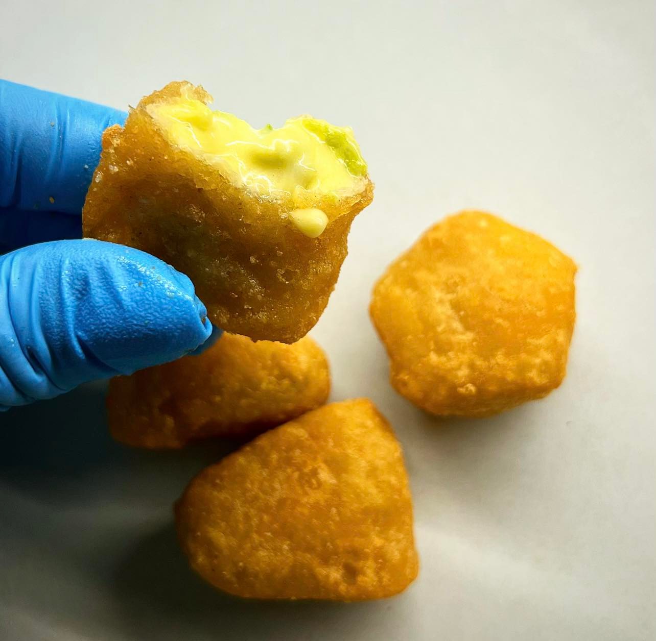 4 chili/cheese tops
